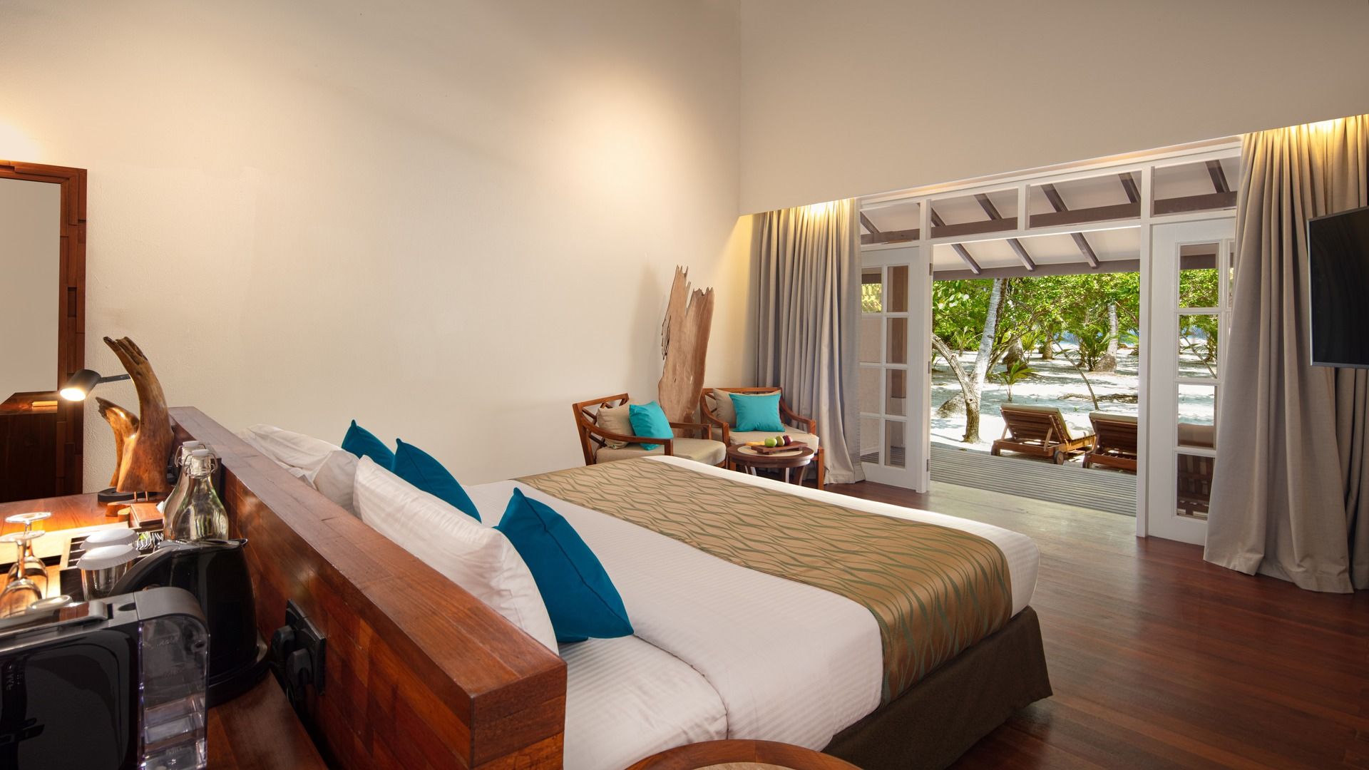 Adaaran Select Meedhupparu Deluxe Beach Villas