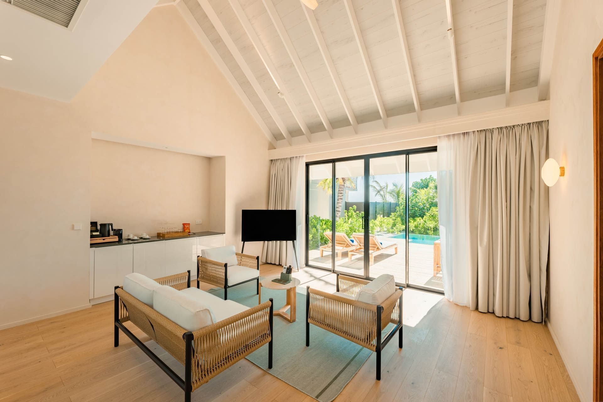 ananea Madivaru Maldives 2-Bedroom Beach Villa